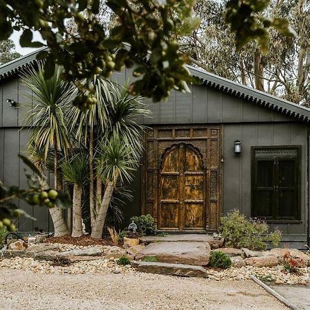 The Temple - Country Farm Retreat Villa Launching Place Екстериор снимка
